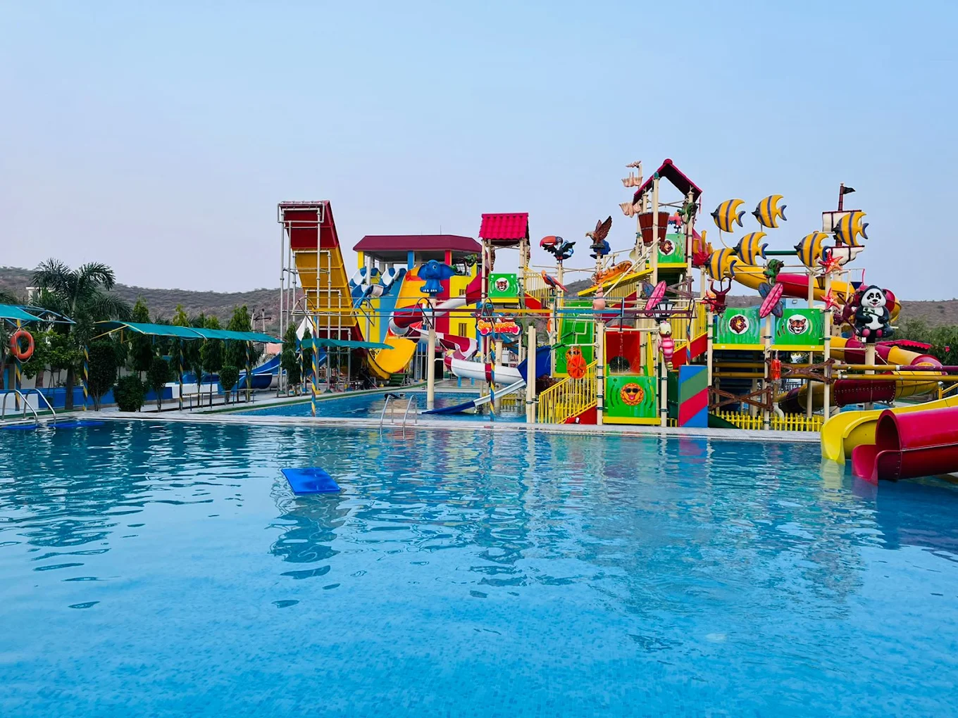 Golden Mizzle Water Park