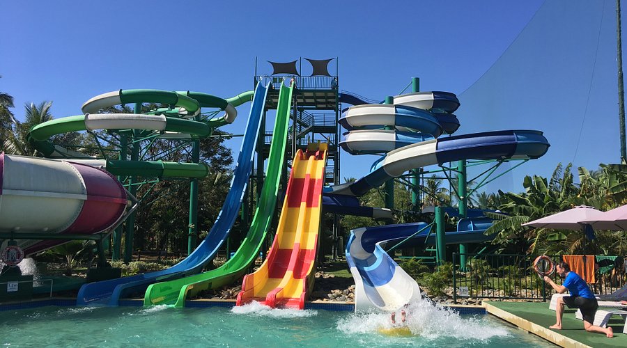 Dolphin Water Park